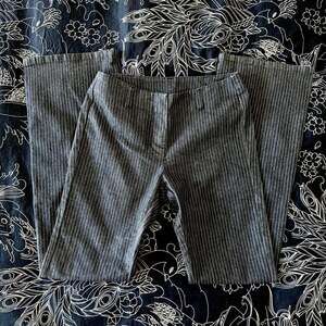UNIF Des Pant Black Pinstripe Flare Pants Cotton Size 27